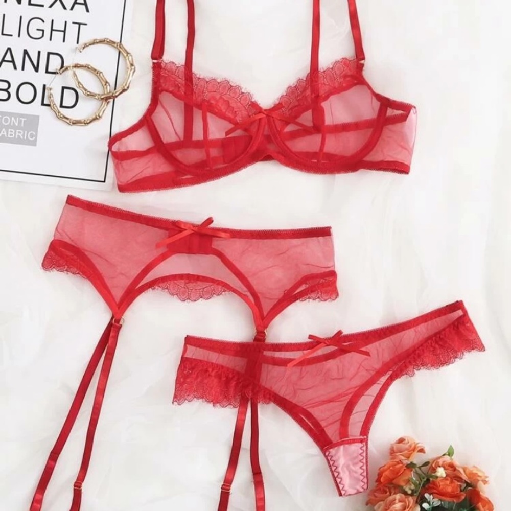 3 piece Lingerie set